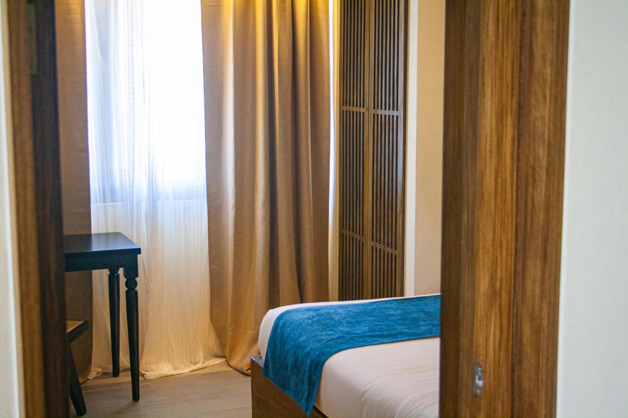 Elijah Hotel Dasmarinas Eksteriør bilde