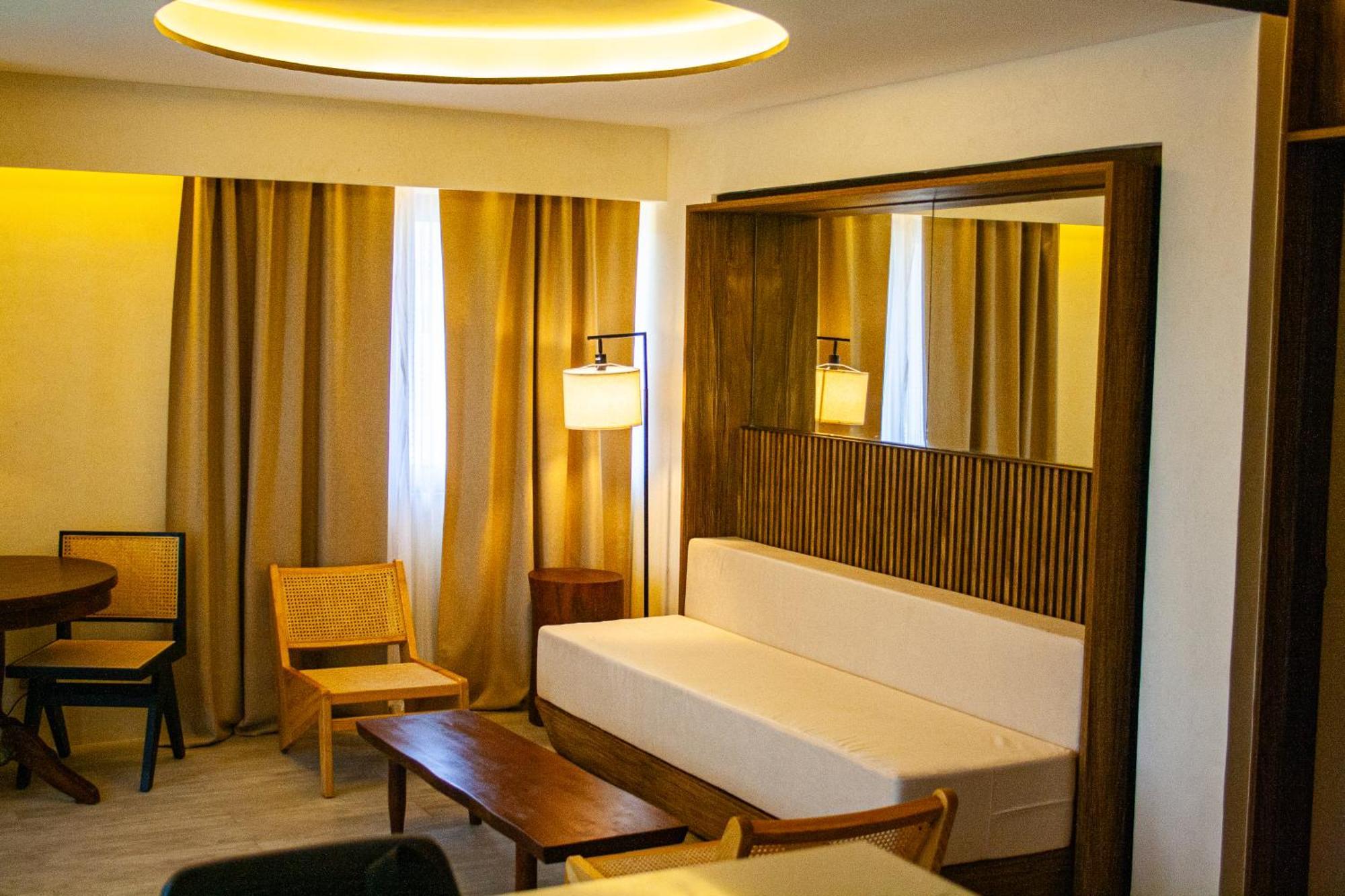 Elijah Hotel Dasmarinas Eksteriør bilde