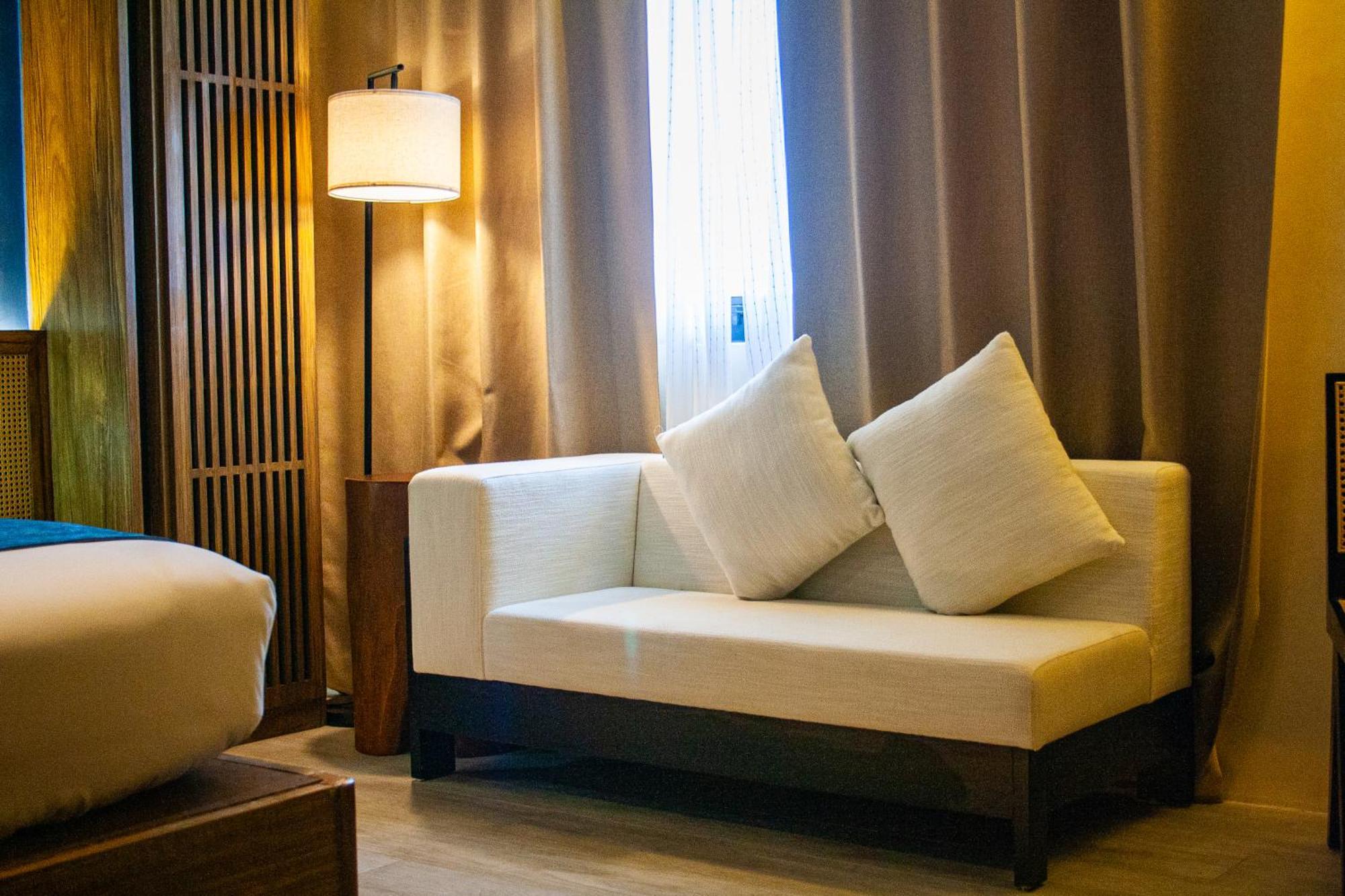 Elijah Hotel Dasmarinas Eksteriør bilde