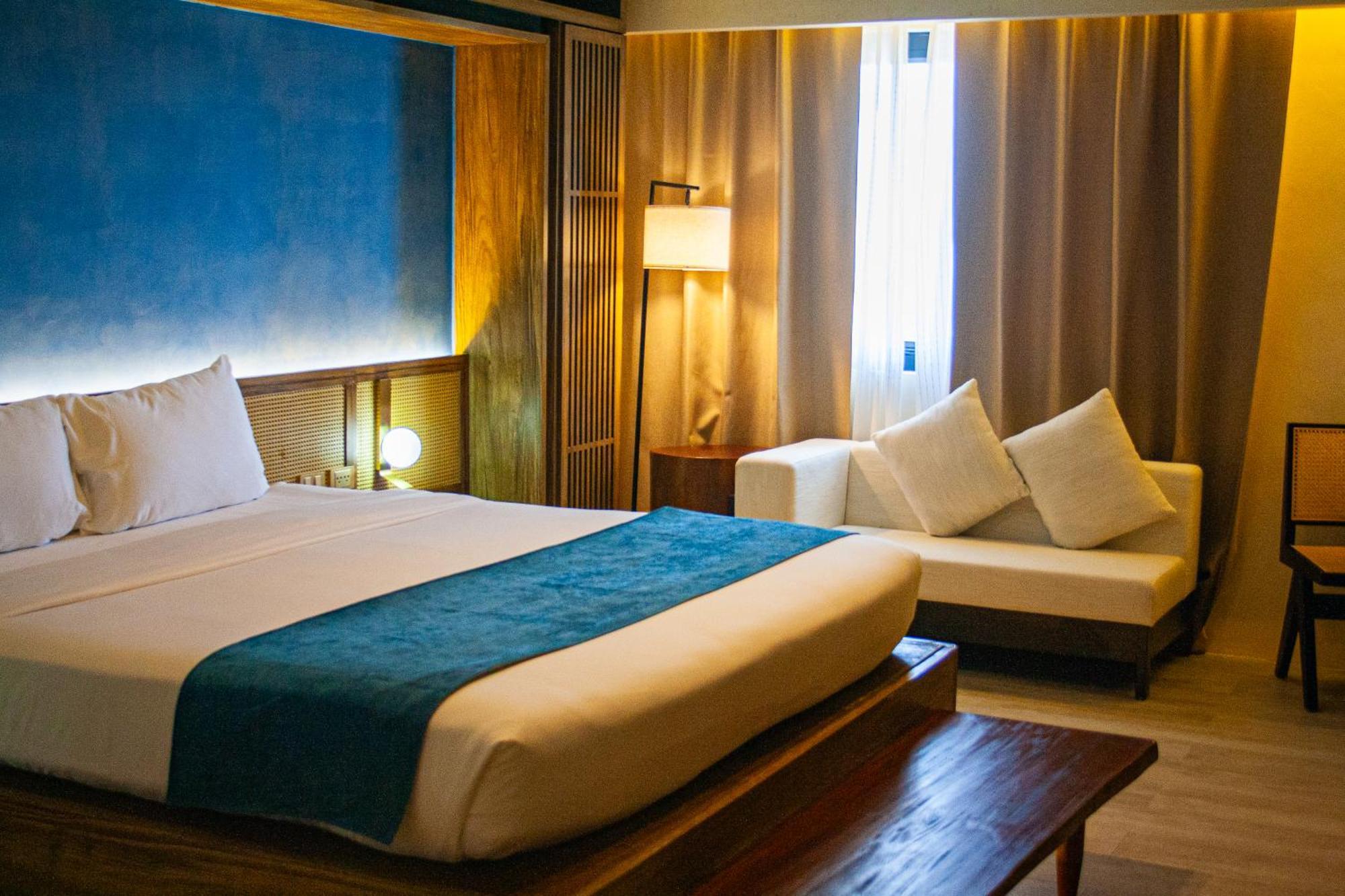 Elijah Hotel Dasmarinas Eksteriør bilde